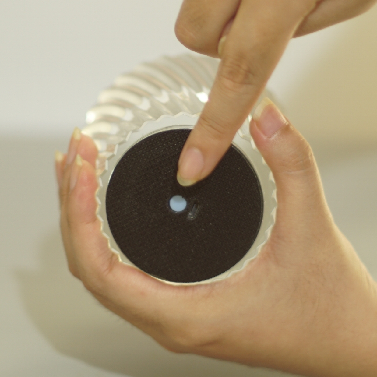 Đèn Bàn Trang Trí Quán Bar HUTA Light For Life Mã PLCOC