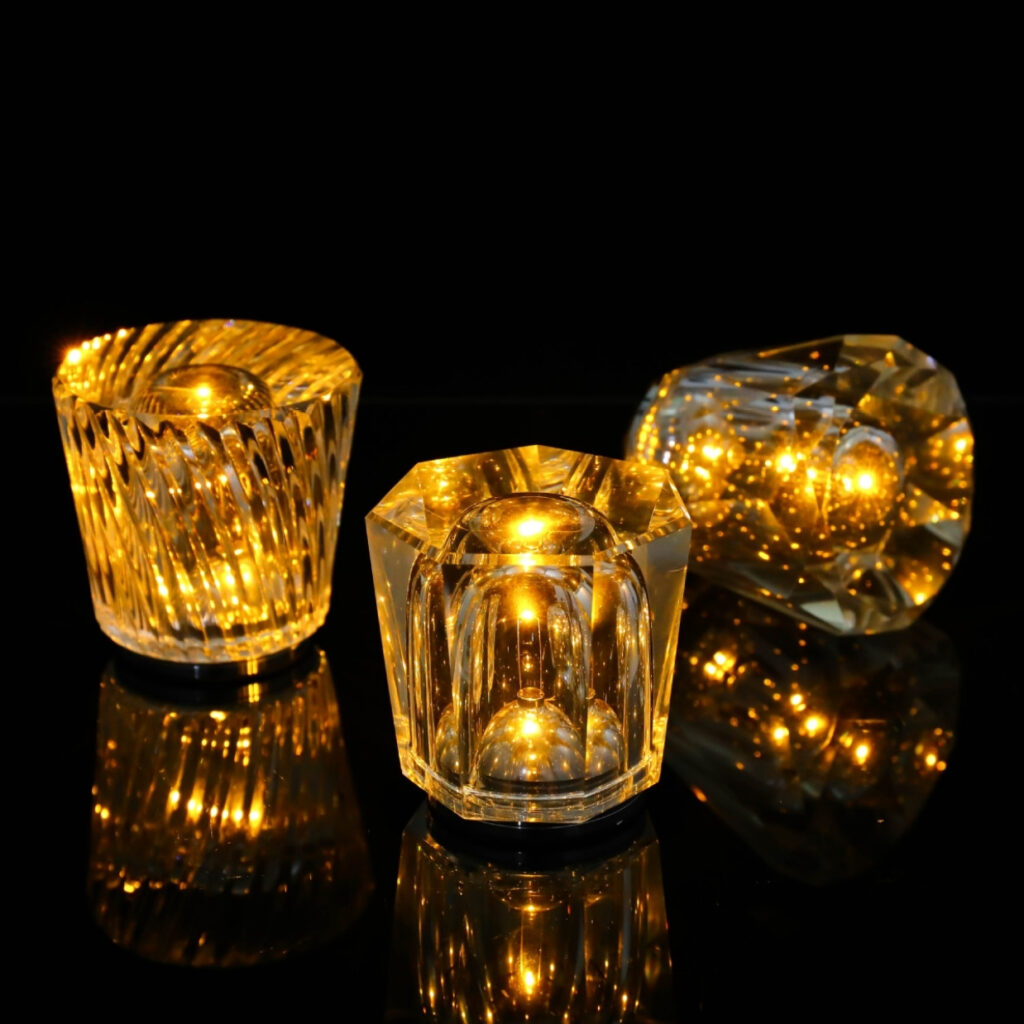 Đèn Bàn Trang Trí Quán Bar HUTA Light For Life Mã PLCOC