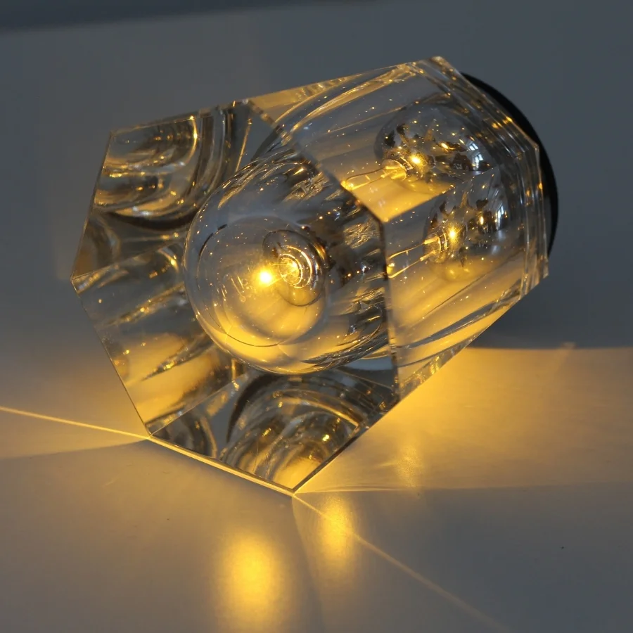Đèn Bàn Trang Trí Quán Bar, Nhà Hàng HUTA Light For Life Mã PLCOC