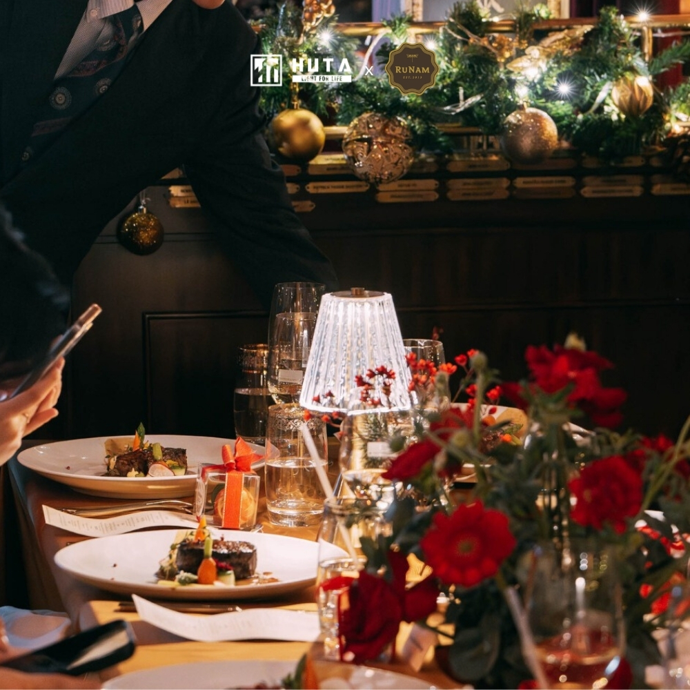 HUTA x RuNam D’Or – giải pháp đèn bàn Horeca cho không gian ẩm thực cao cấp