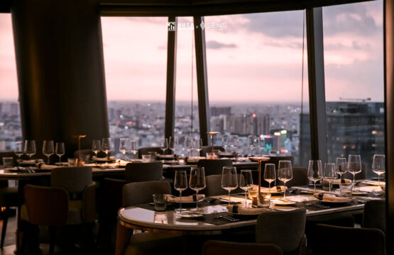 Không gian SENS - Dine & Wine sang trọng giữ tầng mây
