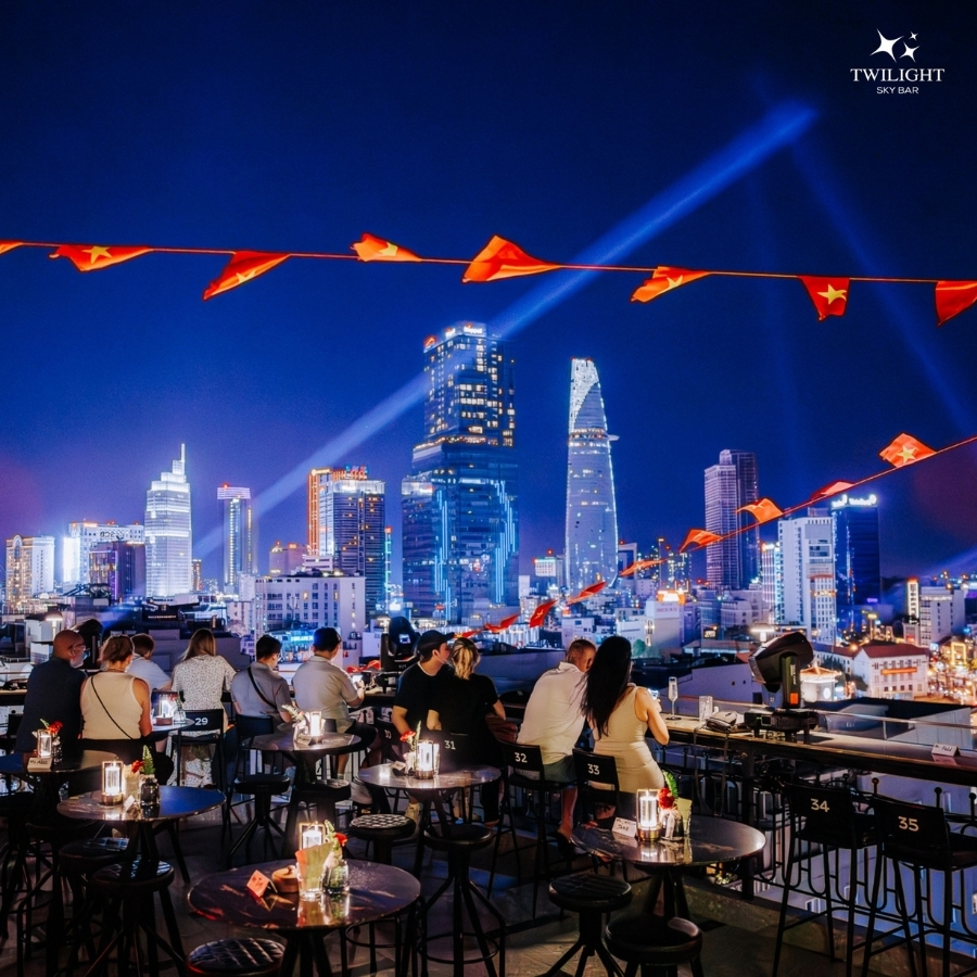 Đèn Bàn Quán Bar HUTA Light For Life Mã RESNEN