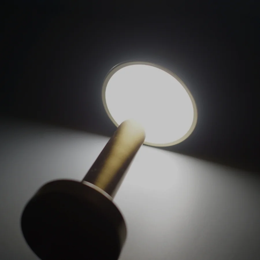 Đèn Bàn Quán Bar, Nhà Hàng HUTA Light For Life Mã RESNONCUT