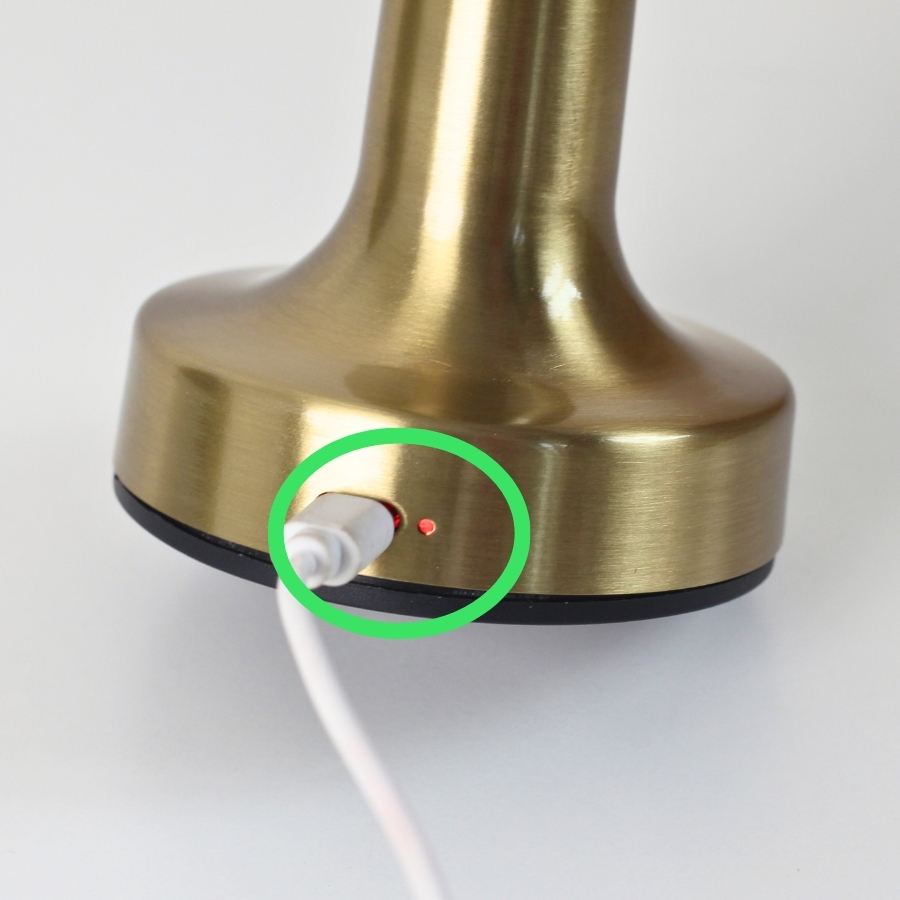 Đèn Bàn Quán Bar Trang Trí HUTA Light For Life Mã RESTRU