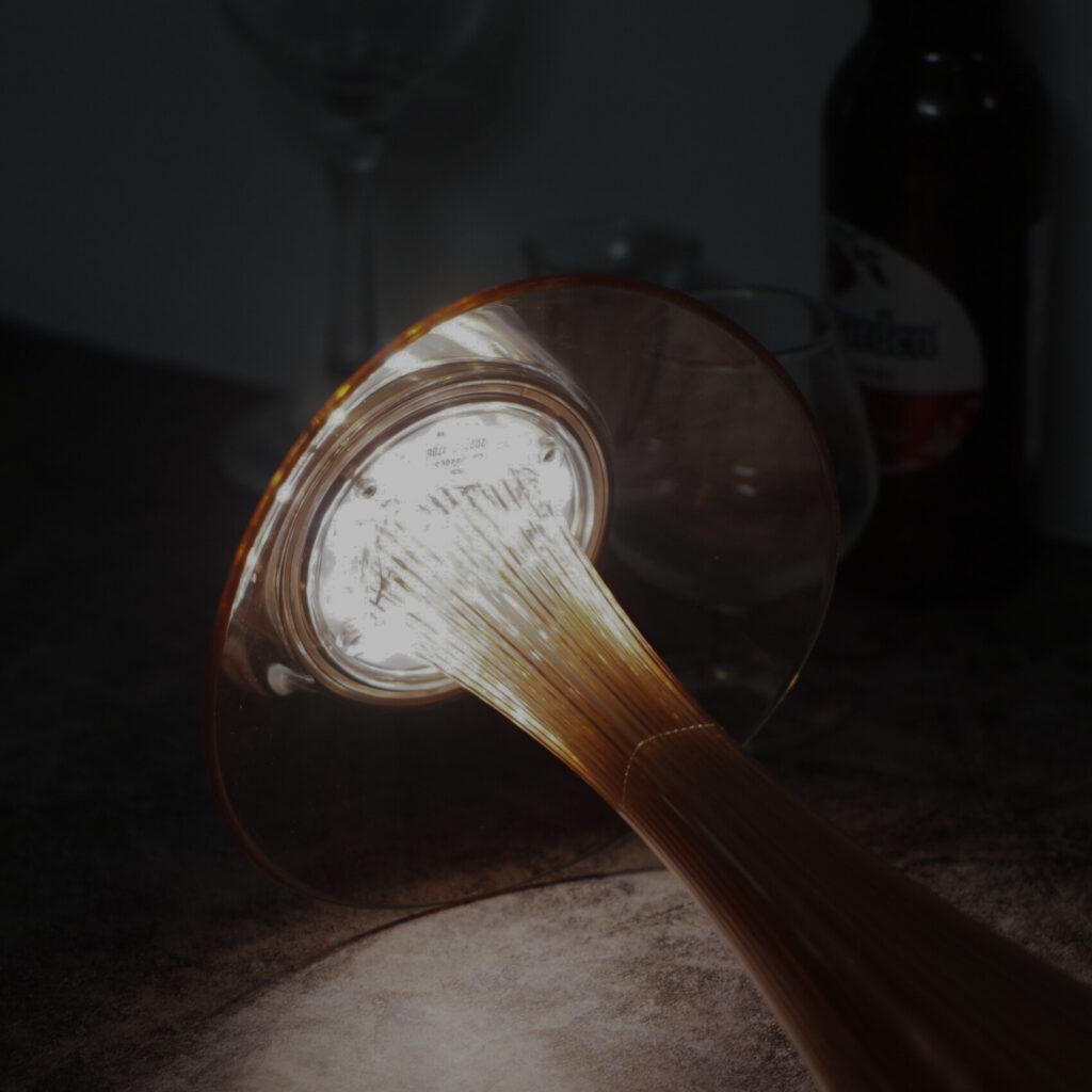 Đèn Bàn Trang Trí Nhà Hàng HUTA Light For Life Mã ET1