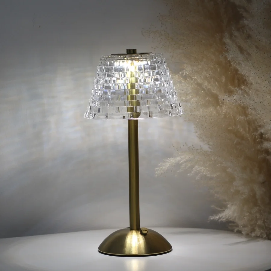 Đèn Bàn Trang Trí Nhà Hàng, Quán Bar HUTA Light For Life Mã RESBED3