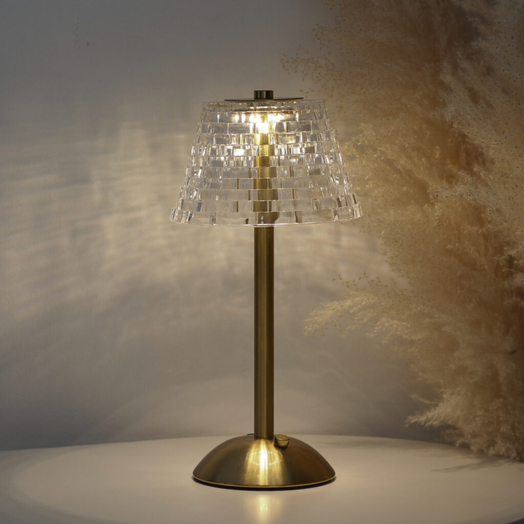 Đèn Bàn Trang Trí Nhà Hàng HUTA Light For Life Mã RESBED3