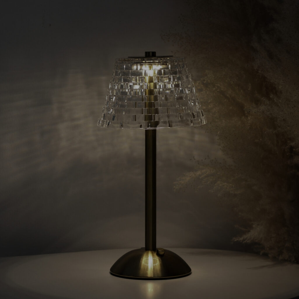 Đèn Bàn Trang Trí Nhà Hàng HUTA Light For Life Mã RESBED3