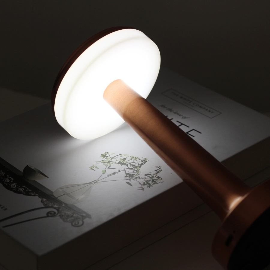 Đèn Bàn Trang Trí Quán Bar HUTA Light For Life Mã RESDIA1