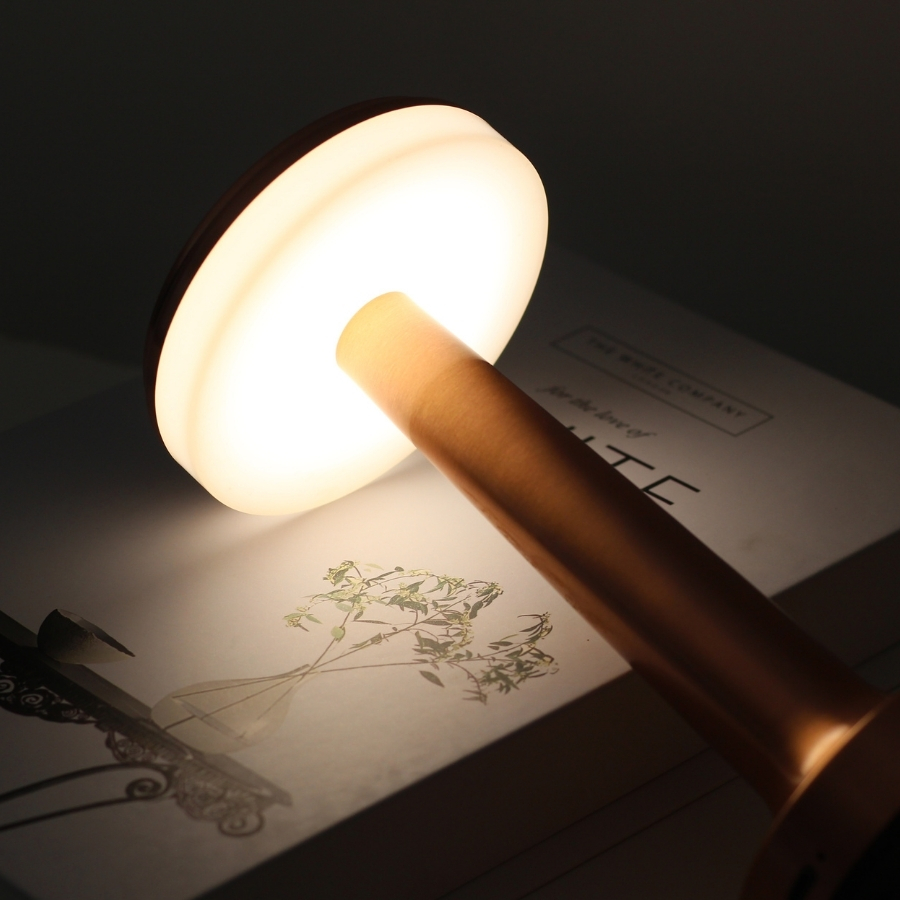 Đèn Bàn Trang Trí Quán Bar HUTA Light For Life Mã RESDIA1