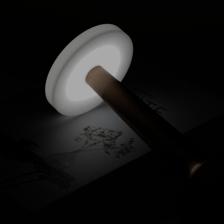 Đèn Bàn Trang Trí Quán Bar HUTA Light For Life Mã RESDIA1