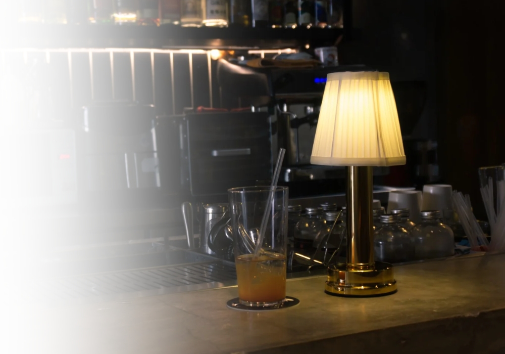 hero ban muon xem den ban nha hang ma resbed1