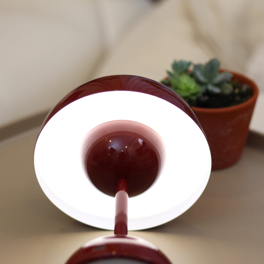 Đèn Bàn Decor Tích Điện HUTA Light For Life Mã BEDNAM