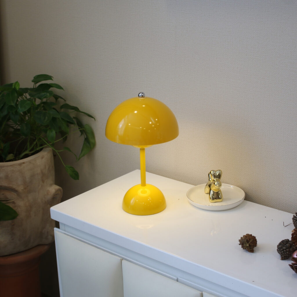 Đèn Bàn Decor Tích Điện HUTA Light For Life Mã BEDNAM