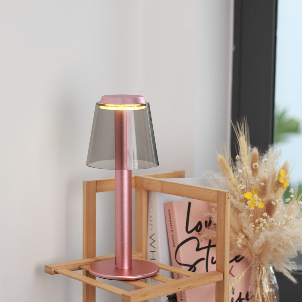 Đèn bàn decor tích điện HUTA Light For Life mã RESBED4