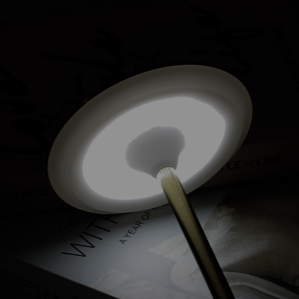 Đèn Bàn Trang Trí Nhà Hàng HUTA Light For Life Mã AL3