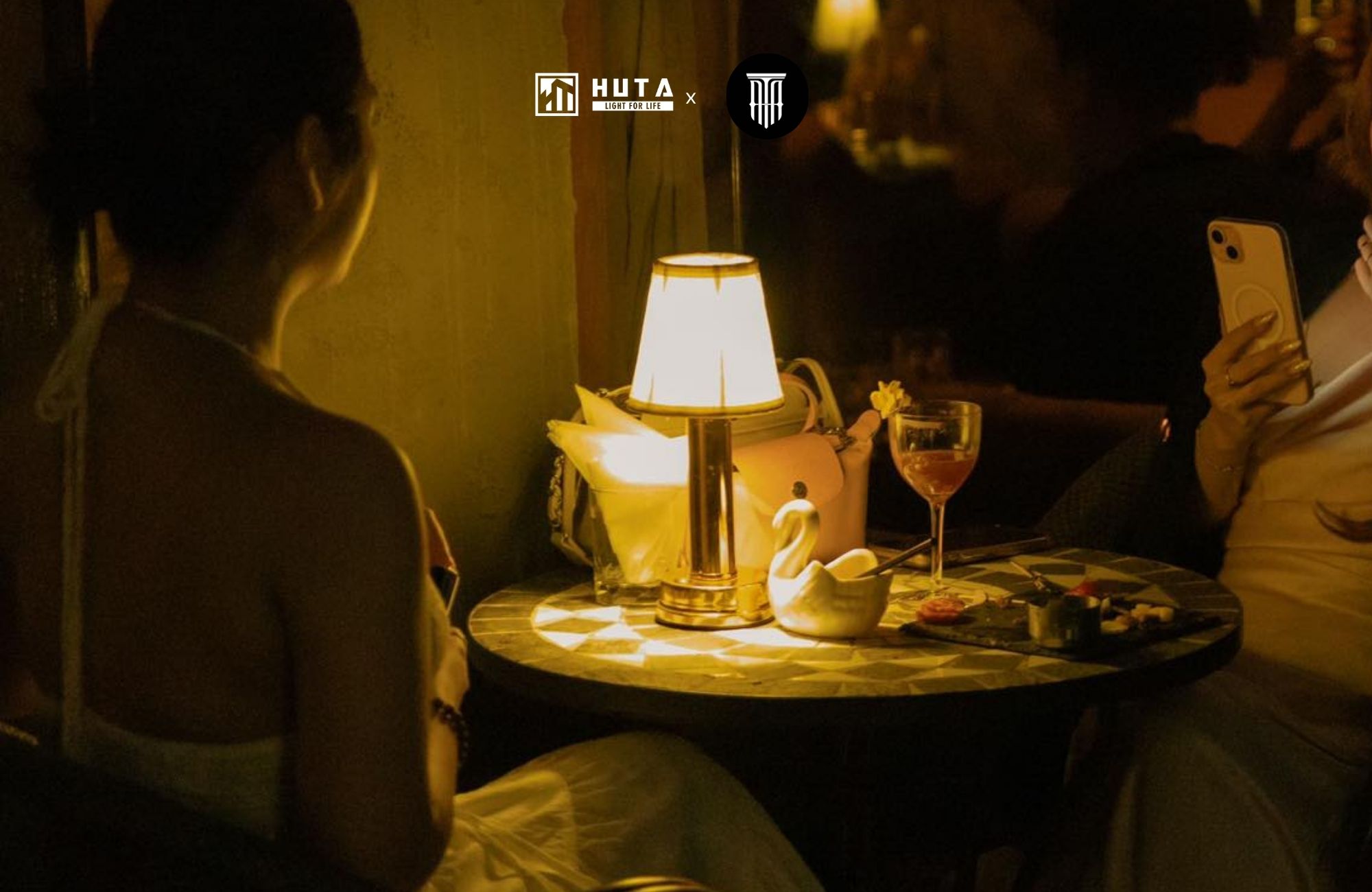 huta x the hammond thuong thuc cocktail tinh te trong khong gian dam chat co dien 7