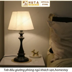 Đèn Ngủ Để Bàn Decor Khách Sạn, Tab Đầu Giường HUTA Light For Life Thân Kim Loại Mã T2