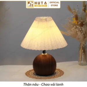 Đèn Ngủ Để Bàn Decor Khách Sạn, Tab Đầu Giường HUTA Light For Life Thân Kim Loại Mã T8