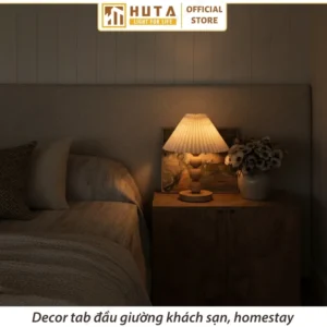 Đèn Ngủ Để Bàn Khách Sạn, Tab Đầu Giường HUTA Light For Life Phong Cách Vintage Thân Gỗ Mã G7