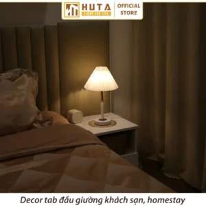 Đèn Ngủ Để Bàn Sang Trọng Decor Khách Sạn HUTA Light For Life Thân Kim Loại Mã T9