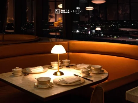 trang chu den ban horeca cho nha hang quan bar 42