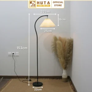 Đèn cây đứng HUTA Light For Life thân kim loại dáng cong mã KC6