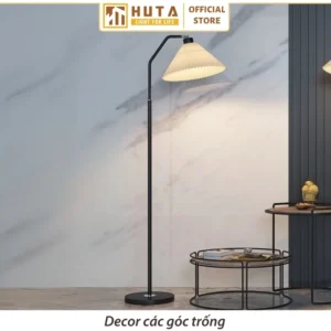 Đèn cây đứng HUTA Light For Life thân kim loại dáng cong mã KT6