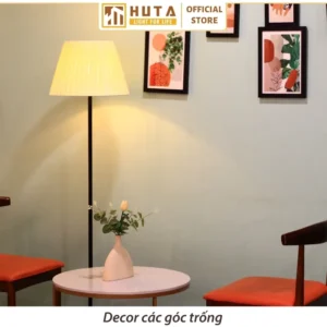 Đèn cây đứng HUTA Light For Life thân kim loại dáng thẳng mã KT1